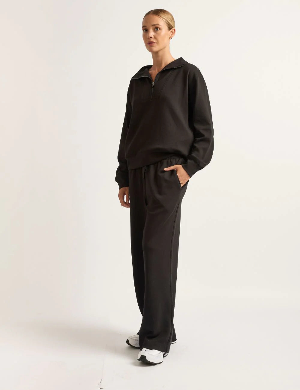 Bamboo Tech Fleece Quarter Zip Sweater in Black