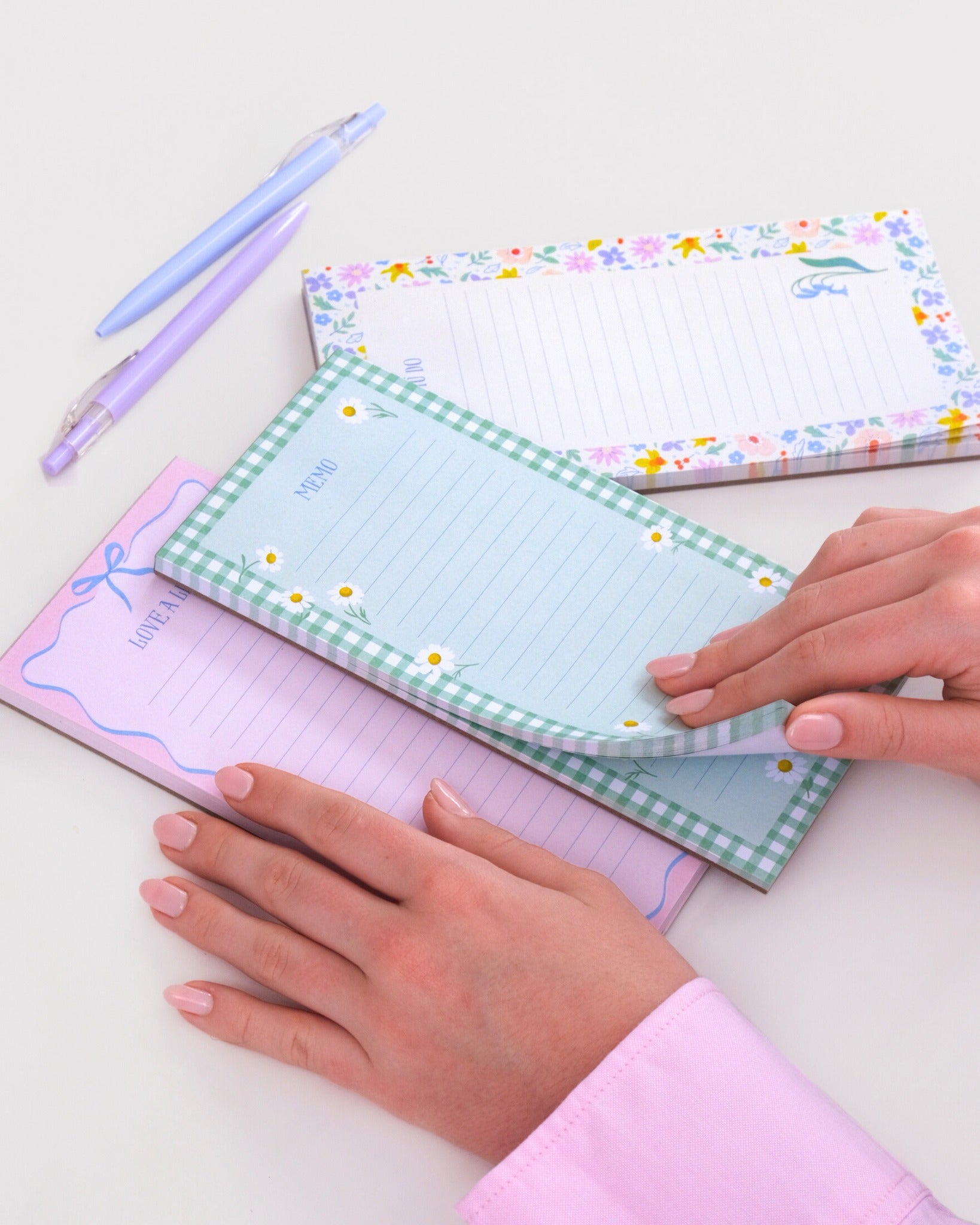 Pretty Little Things Listpads