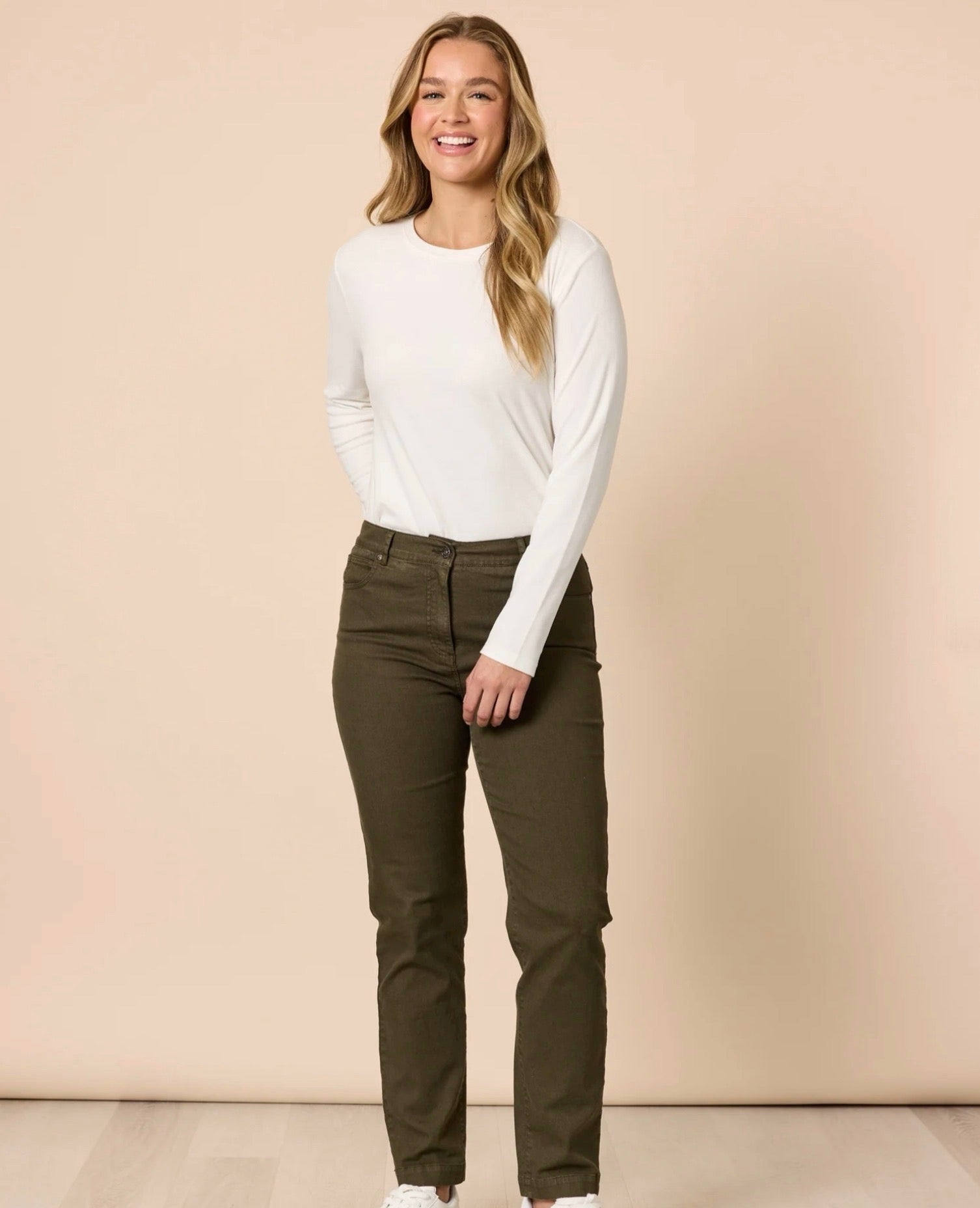 Slim Leg Miracle Denim Jeans in Khaki