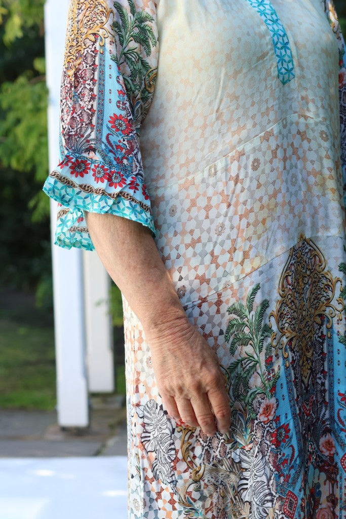 Ava Dress in Beige / Blue