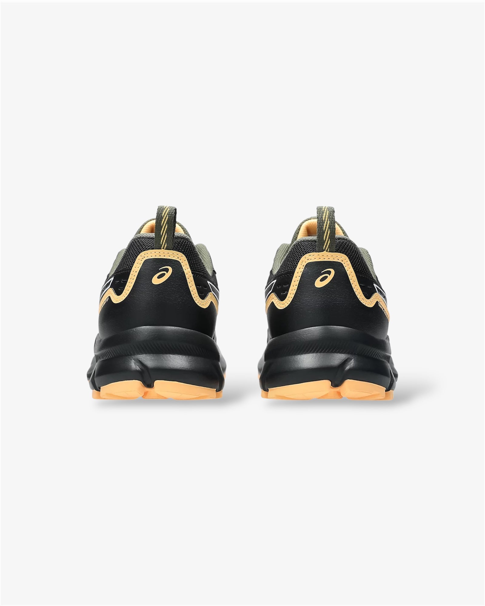 Trail Scout 3 in Black / White