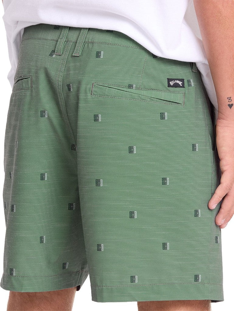 Crossfire Submersible 17" Hybrid Shorts in Laurel Wreath