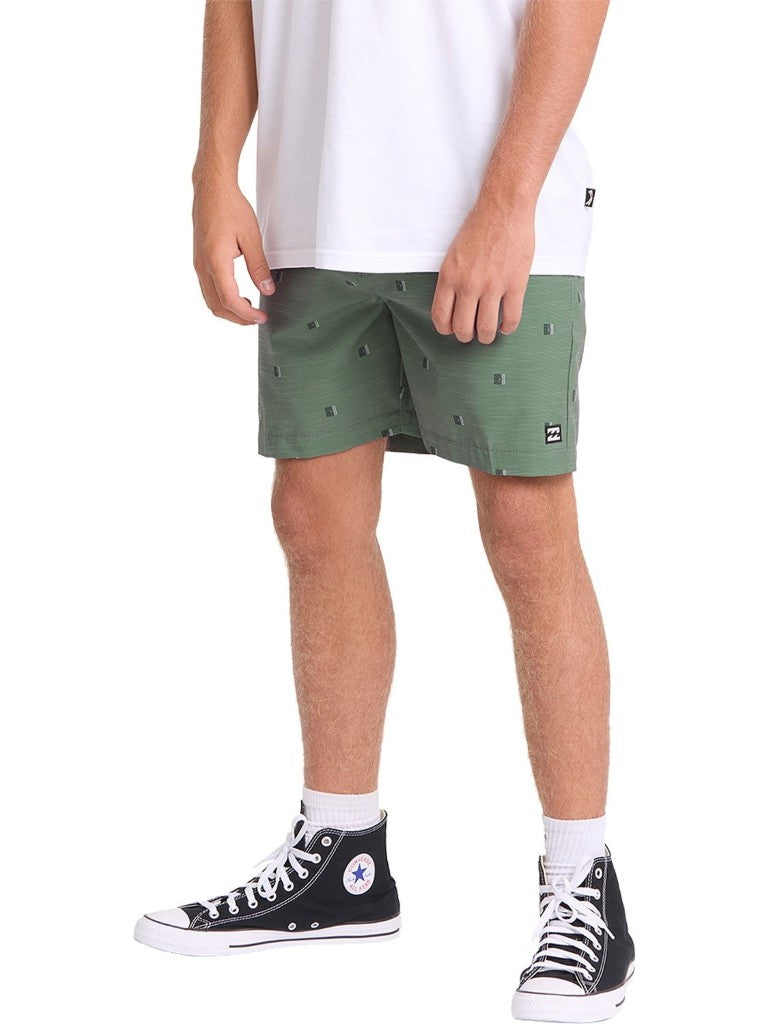 Crossfire Submersible 17" Hybrid Shorts in Laurel Wreath