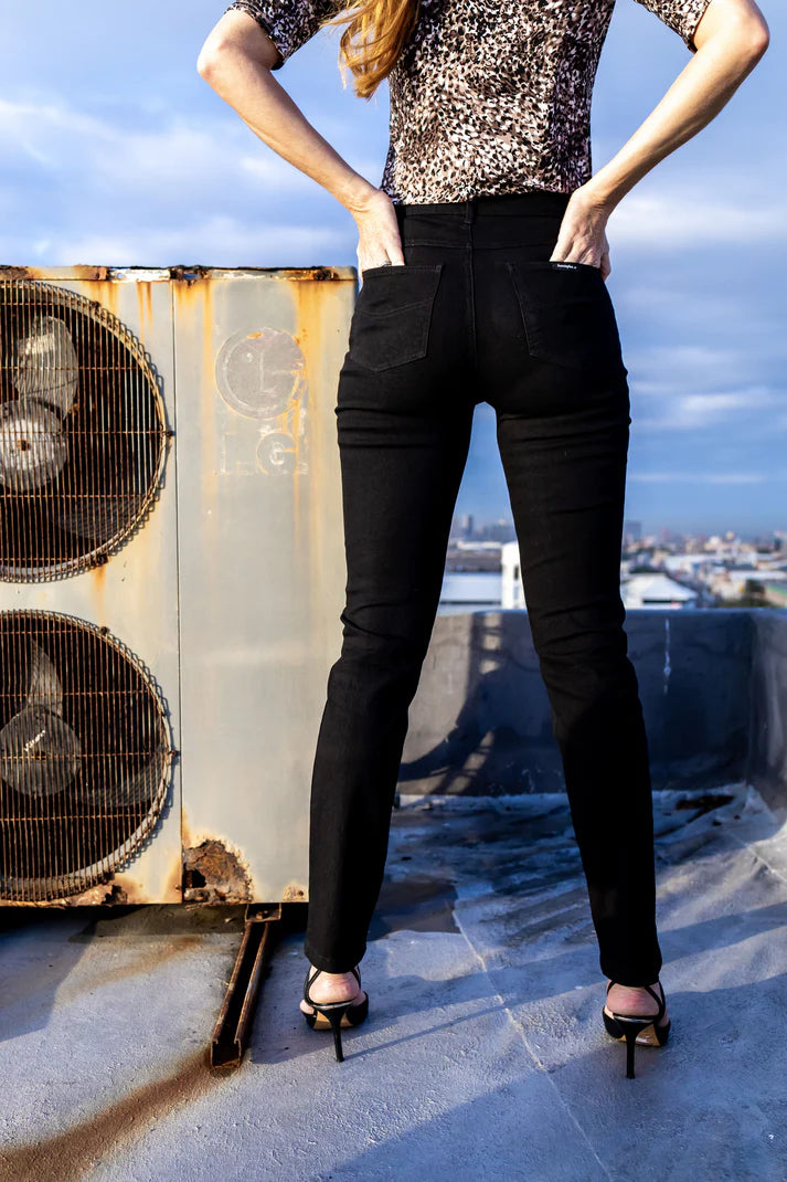 Elin Regular Fit Denim Jeans in Black