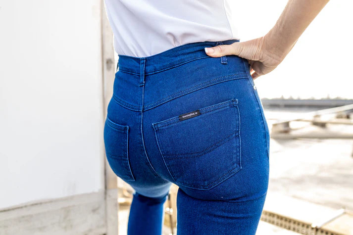 Elin Regular Fit Denim Jeans in Medium Blue