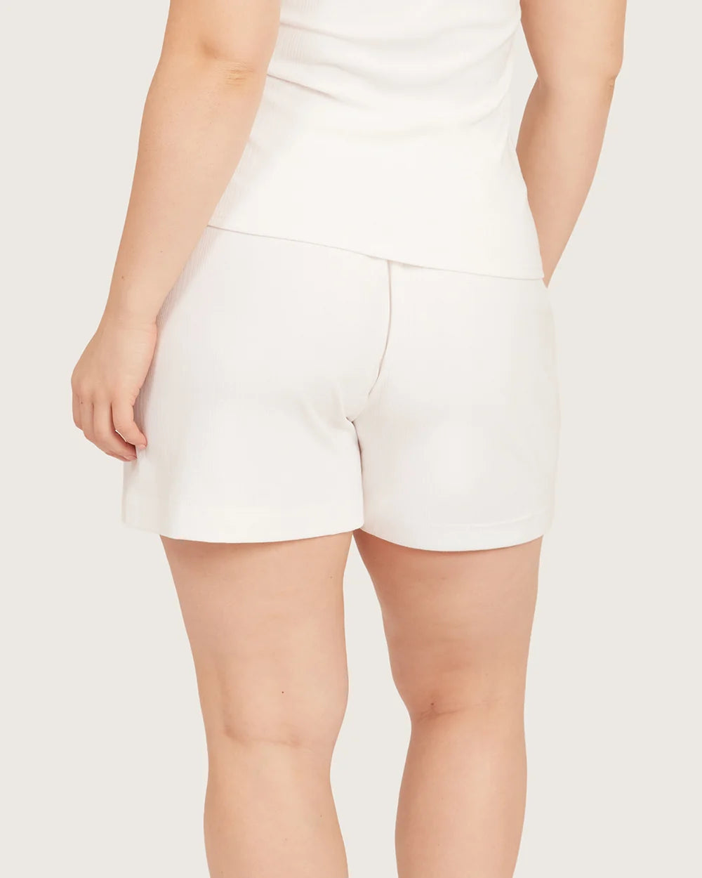 AiraRib Lounge Shorts in Chalk
