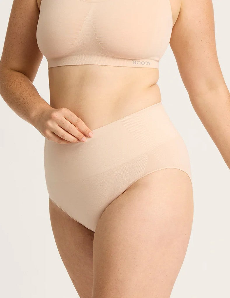 High Cut Full Briefs in Nude