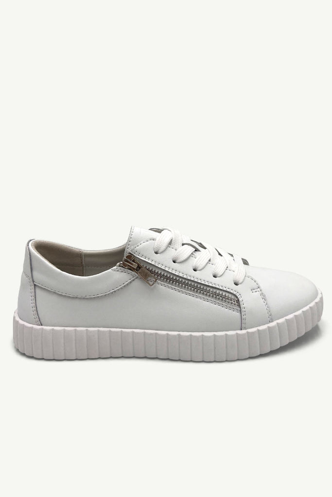 Callie Sneaker in White