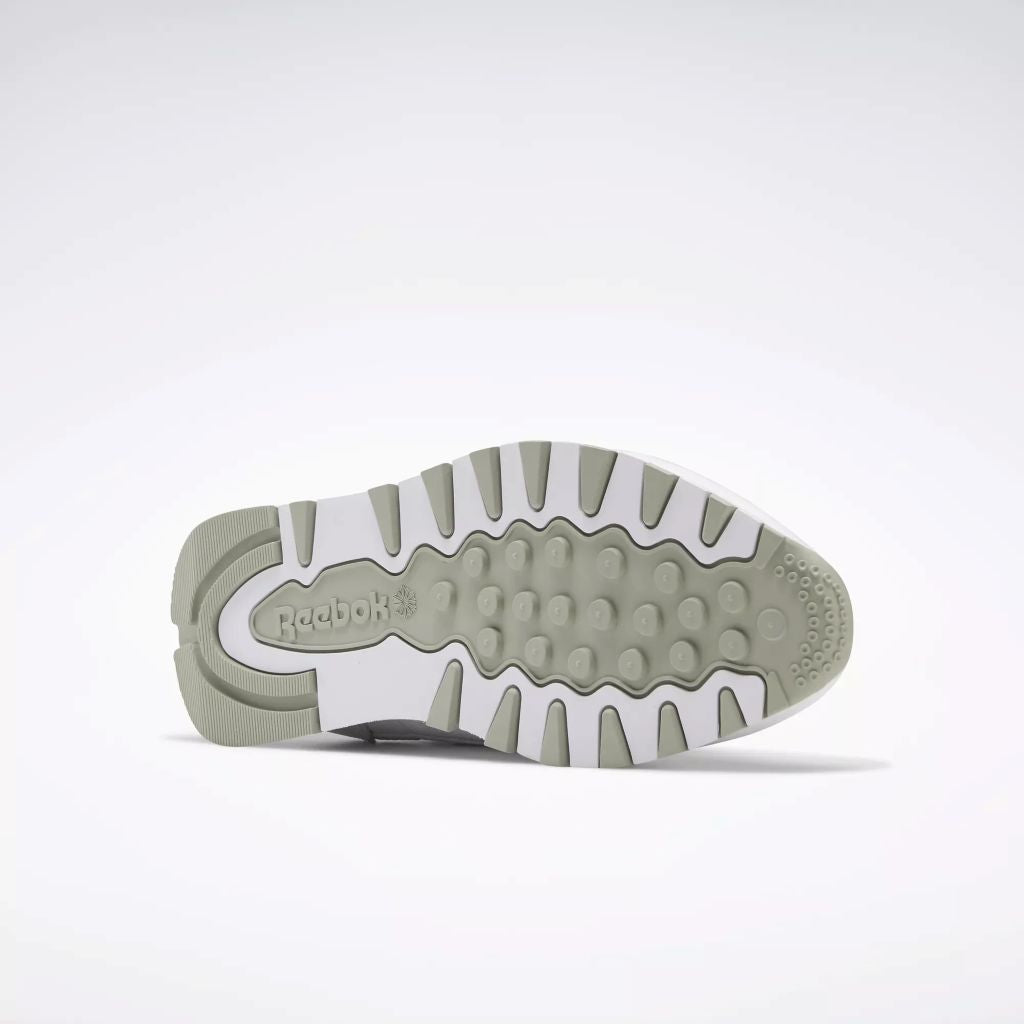Classic Leather Unisex Sneaker in White / Pure Grey