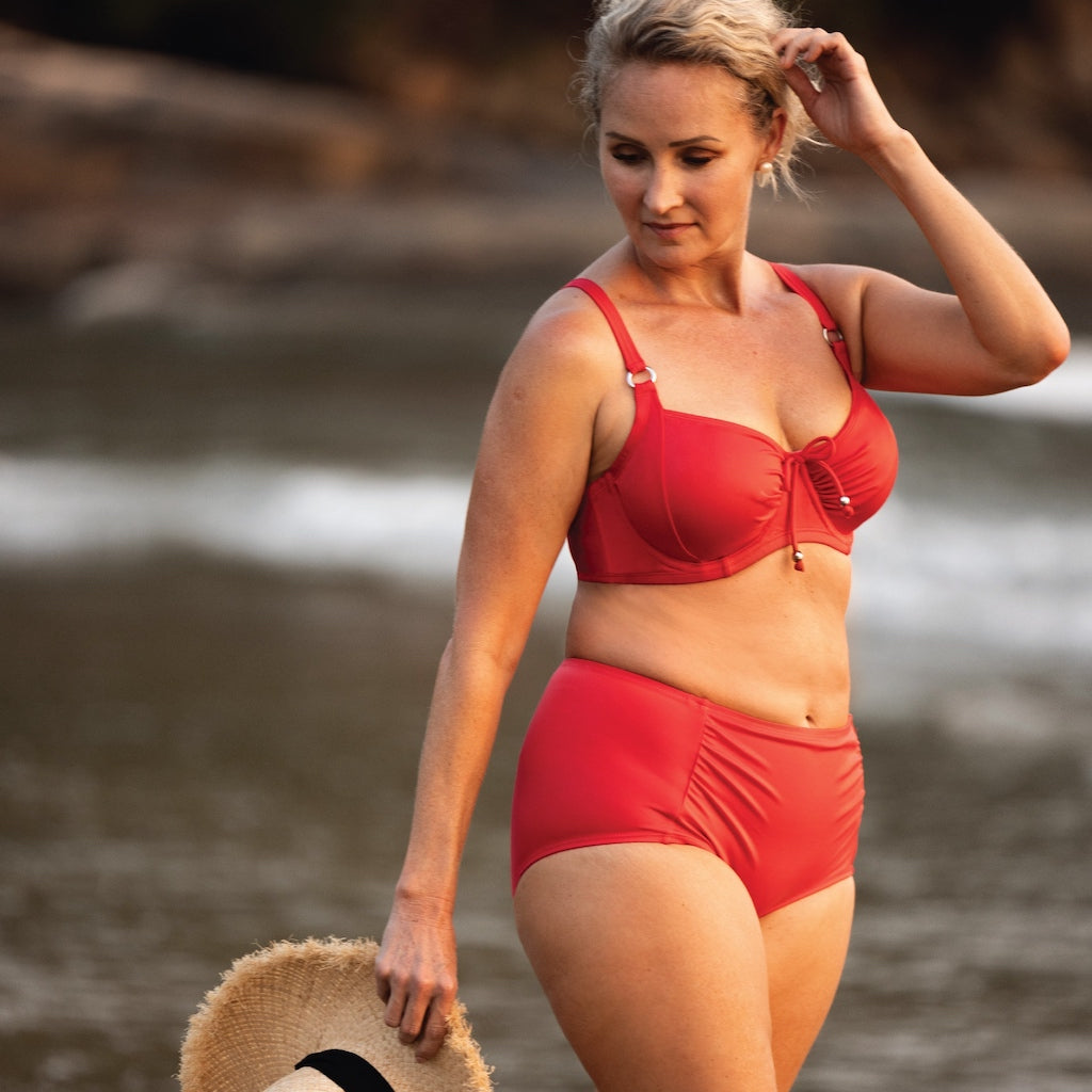 Fiji Underwire Bikini Top in Red