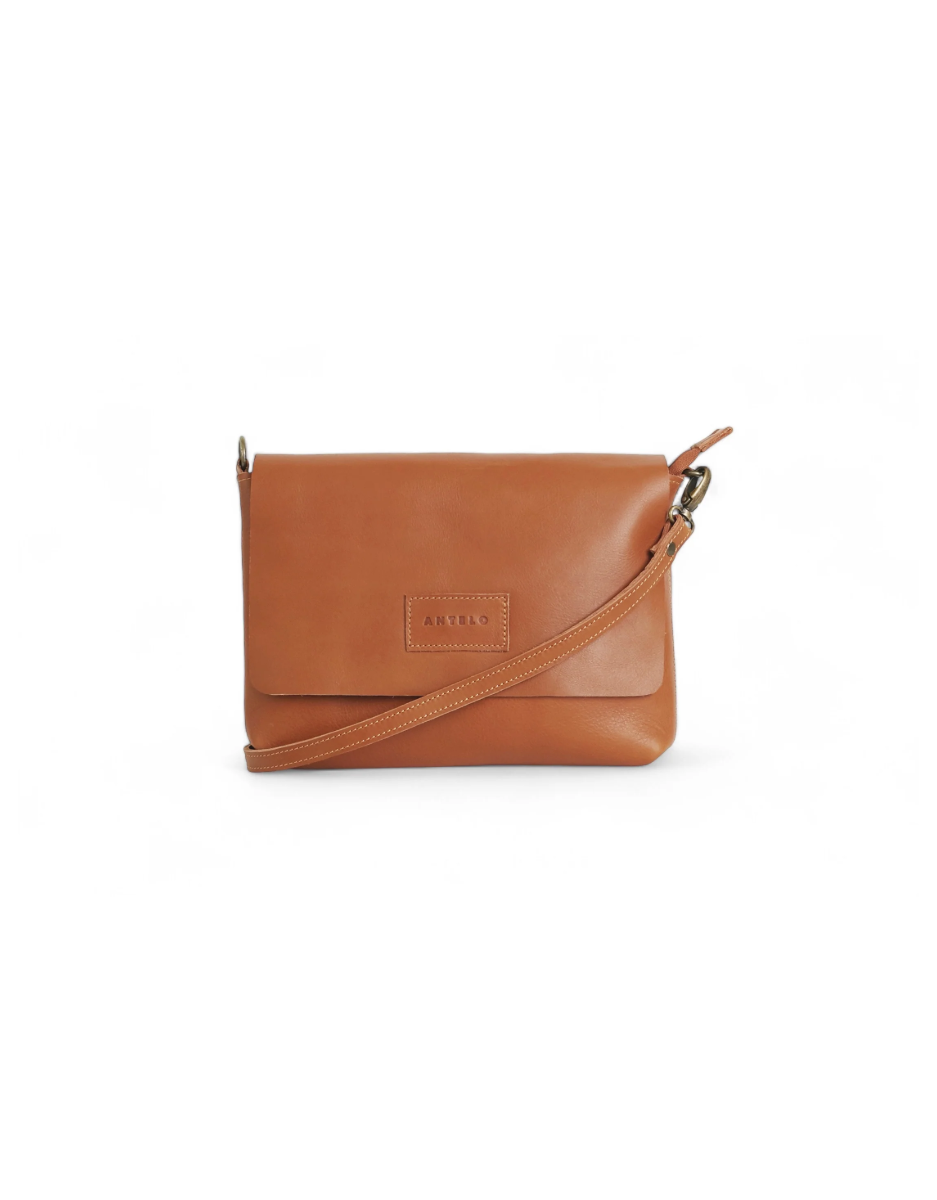 Jeanie XL Leather Crossbody in Cider Tan