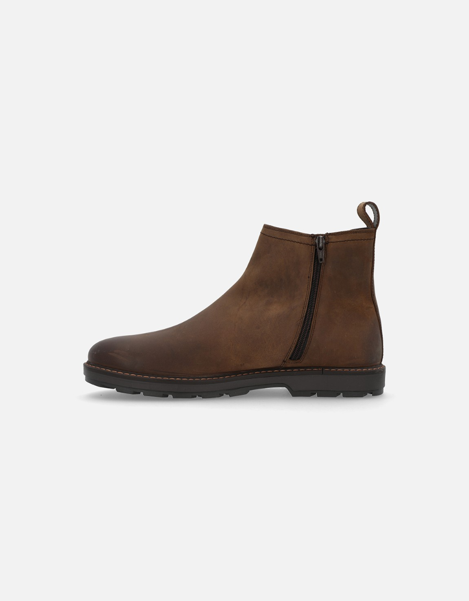 Amir Pull Up Boots in Vintage Brown