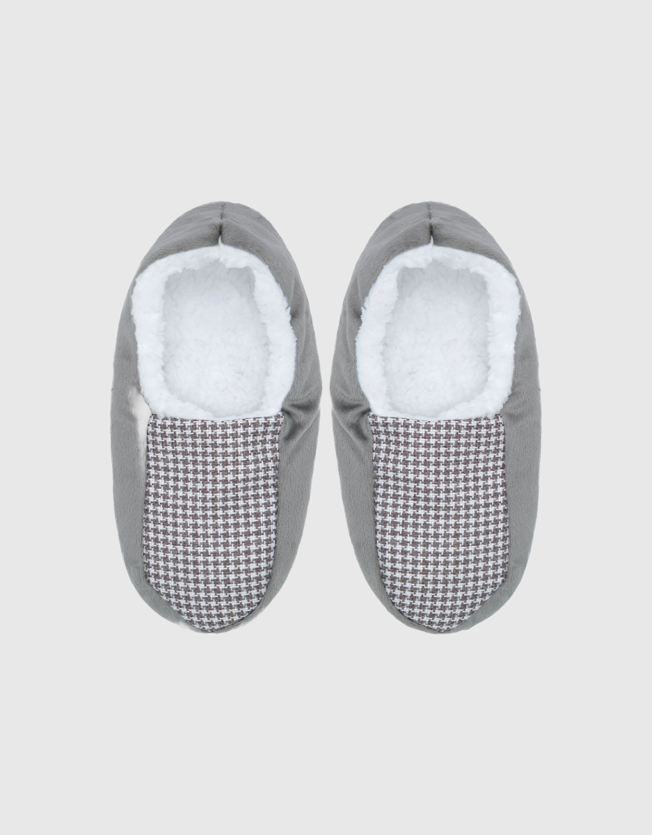 Cosy Men's Fluffy Slippers in Grey Houndstooth
