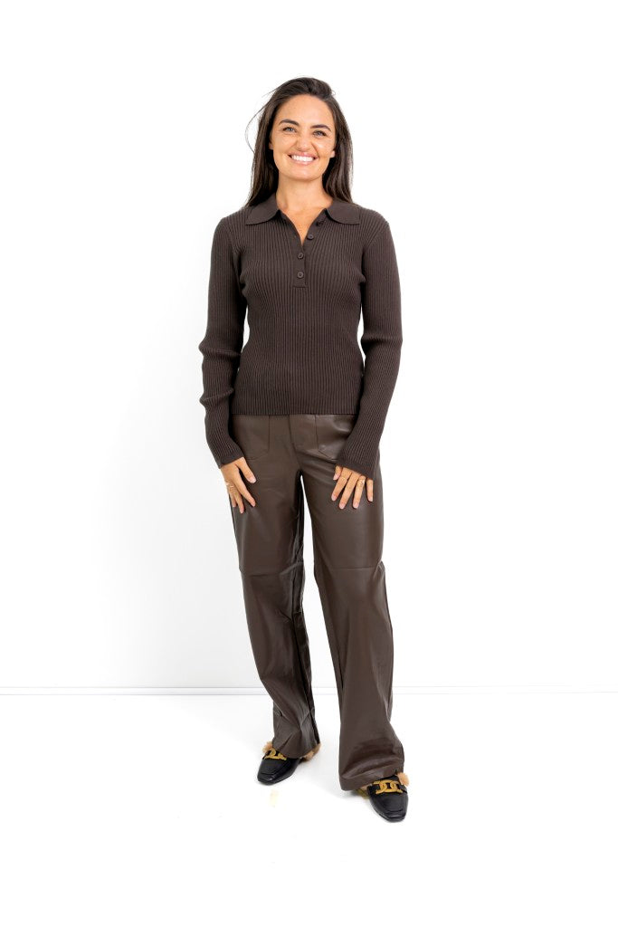 Fontana Rib Button Collar Knit in Chocolate