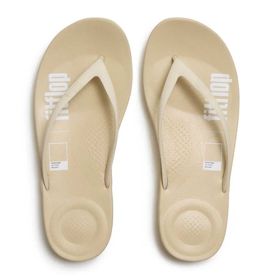 iQushion x Pantone Flops in Boulder
