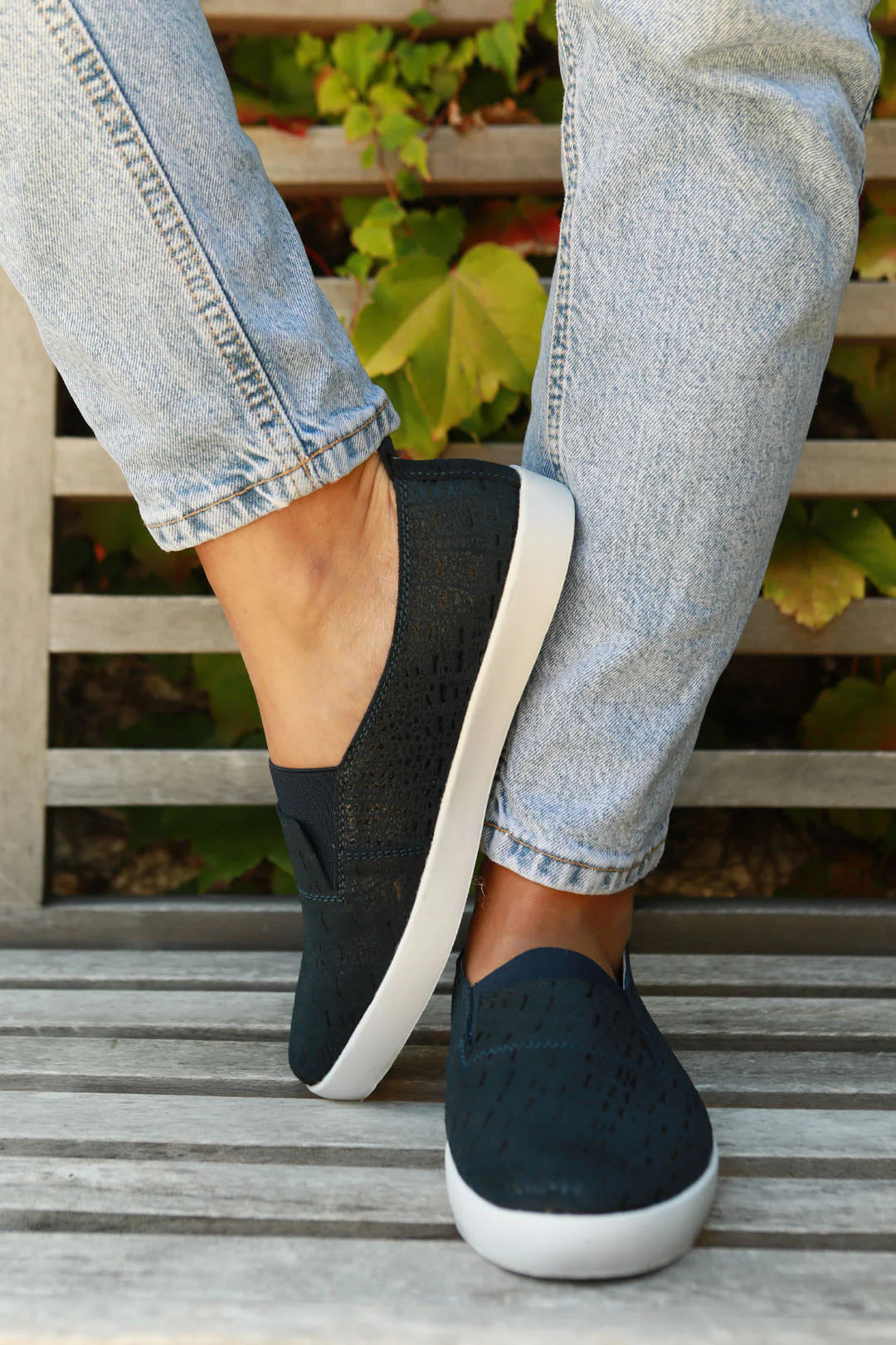 Fran Leather Slip on Shoe in Navy / Snake