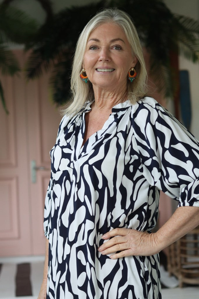 Bianca Raglan Dress in Cream / Black