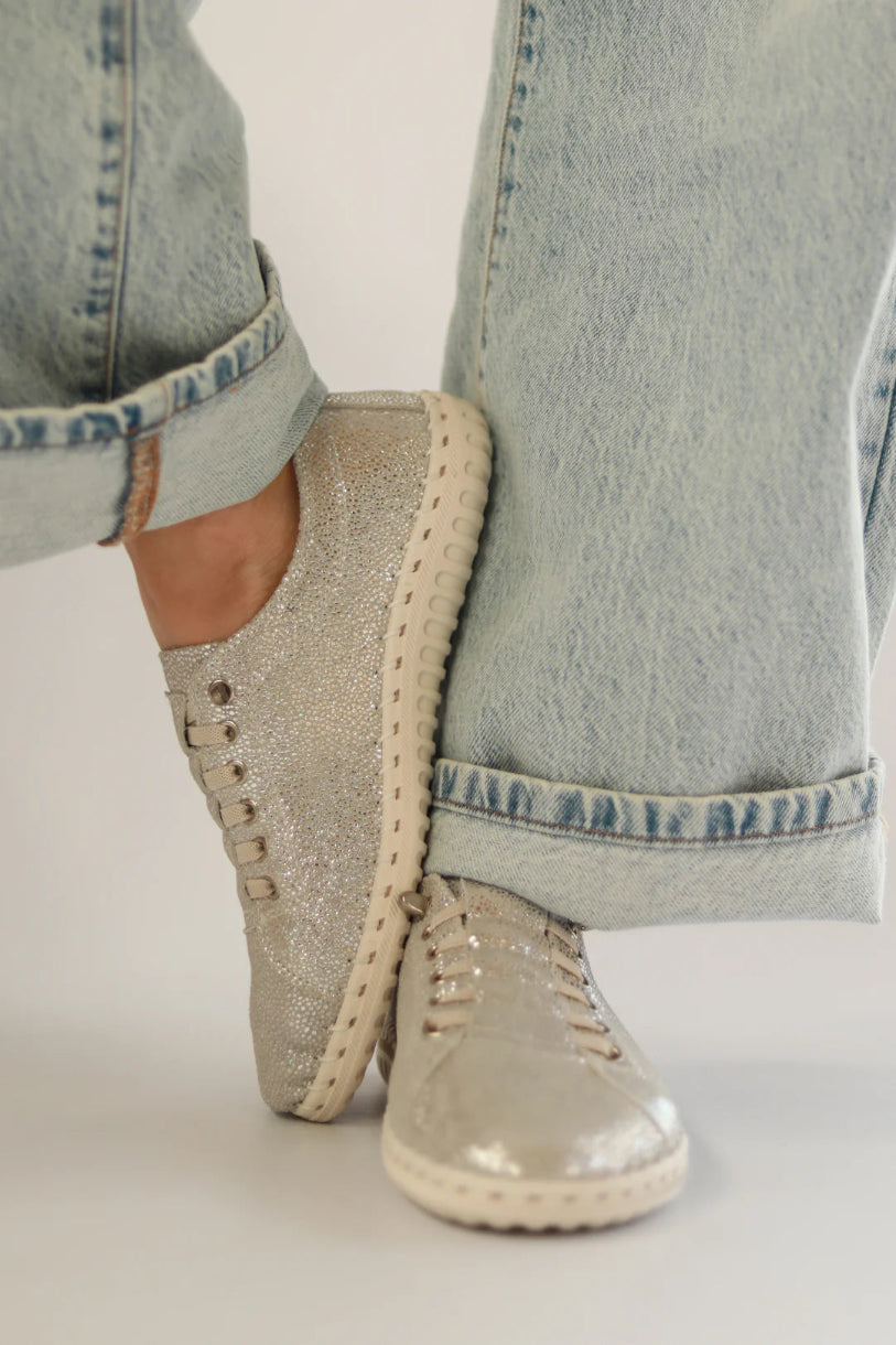 Gina Leather Sneaker in Silver Spec