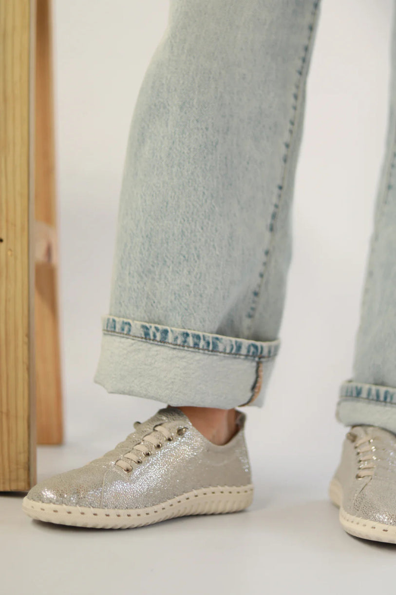Gina Leather Sneaker in Silver Spec