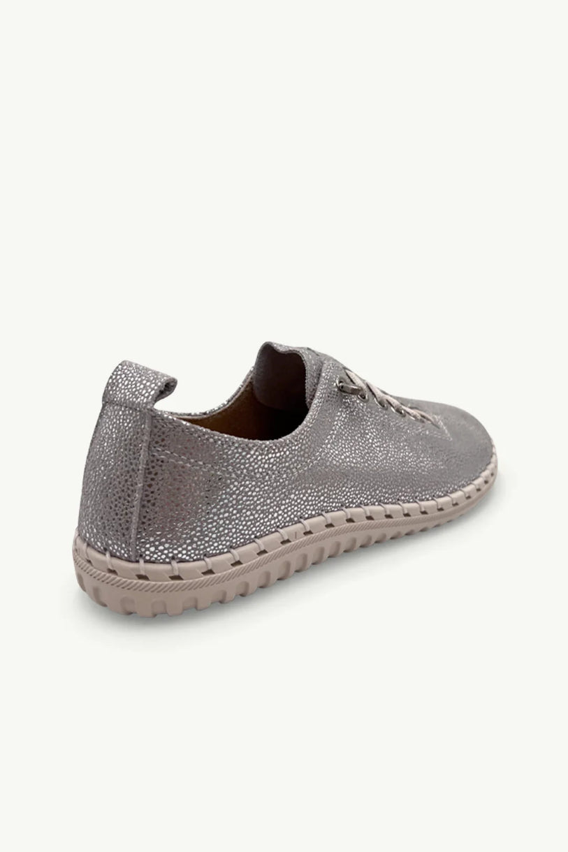 Gina Leather Sneaker in Silver Spec
