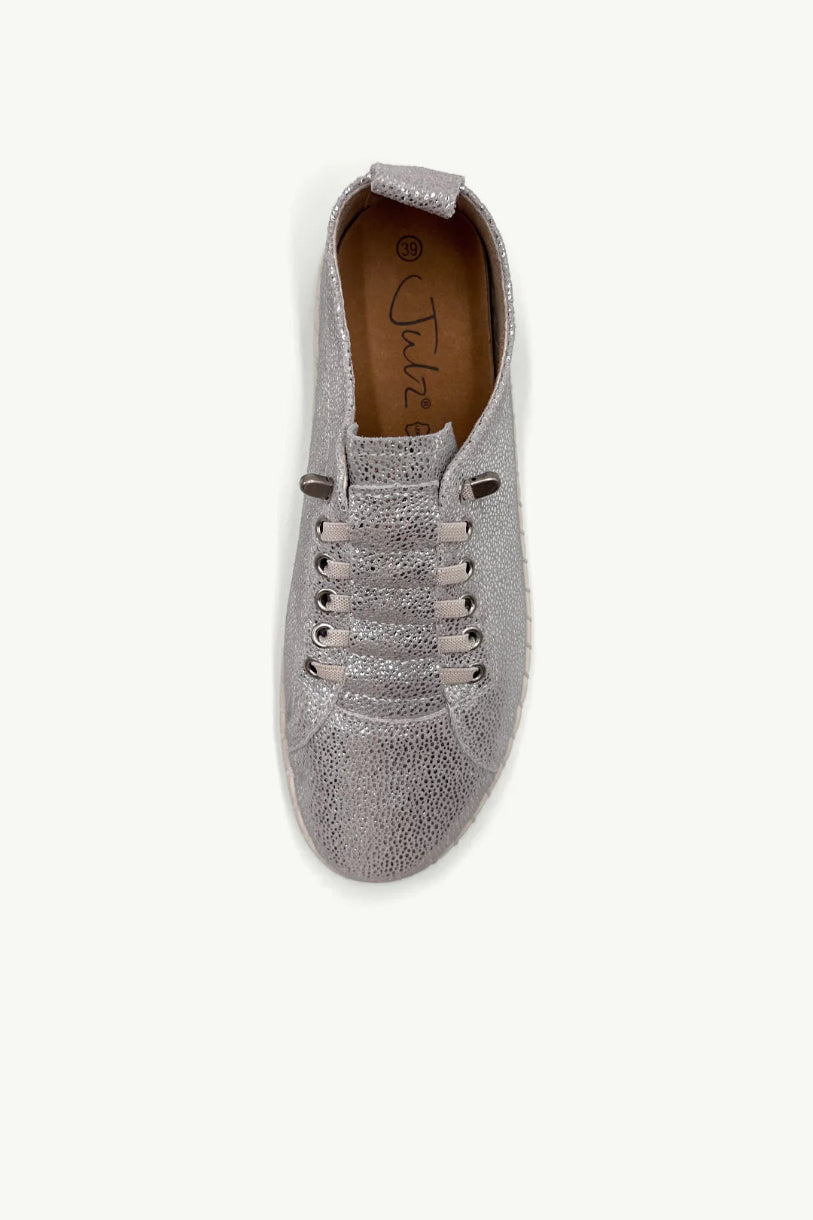 Gina Leather Sneaker in Silver Spec