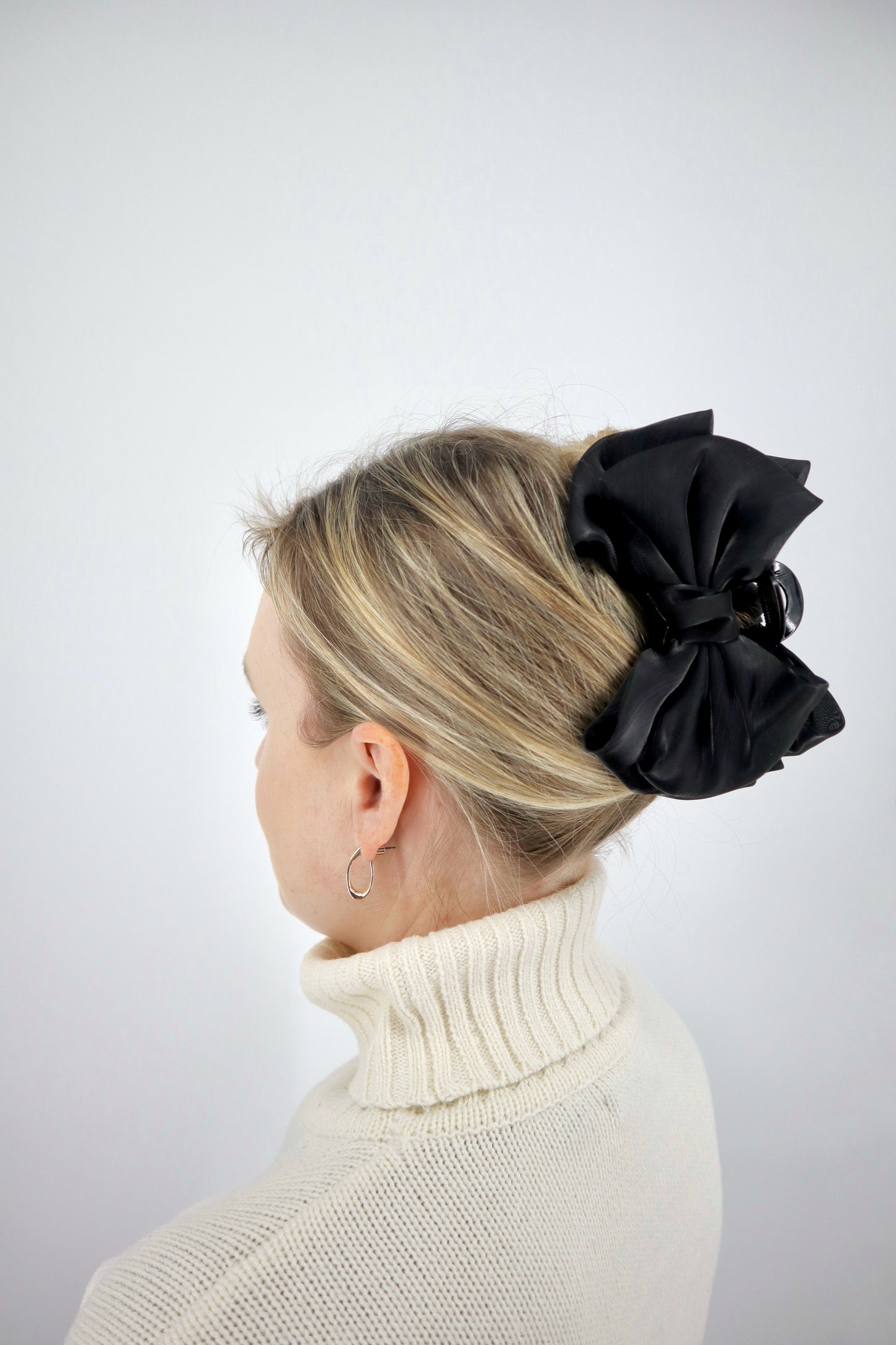 Bow-Tique Black Bow Clamp