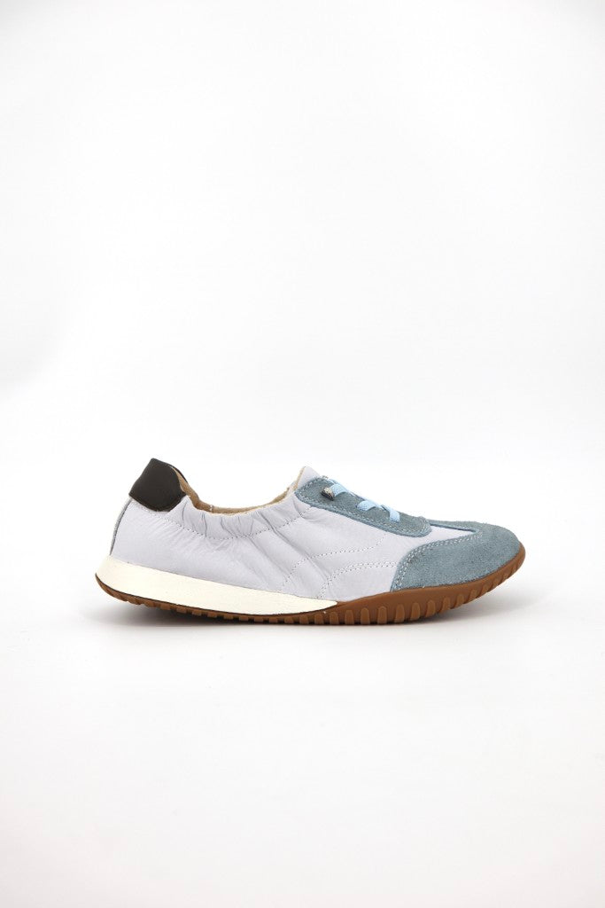 Metro Shoe in Pale Blue
