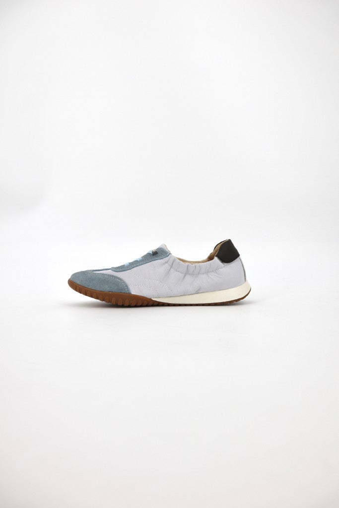 Metro Shoe in Pale Blue