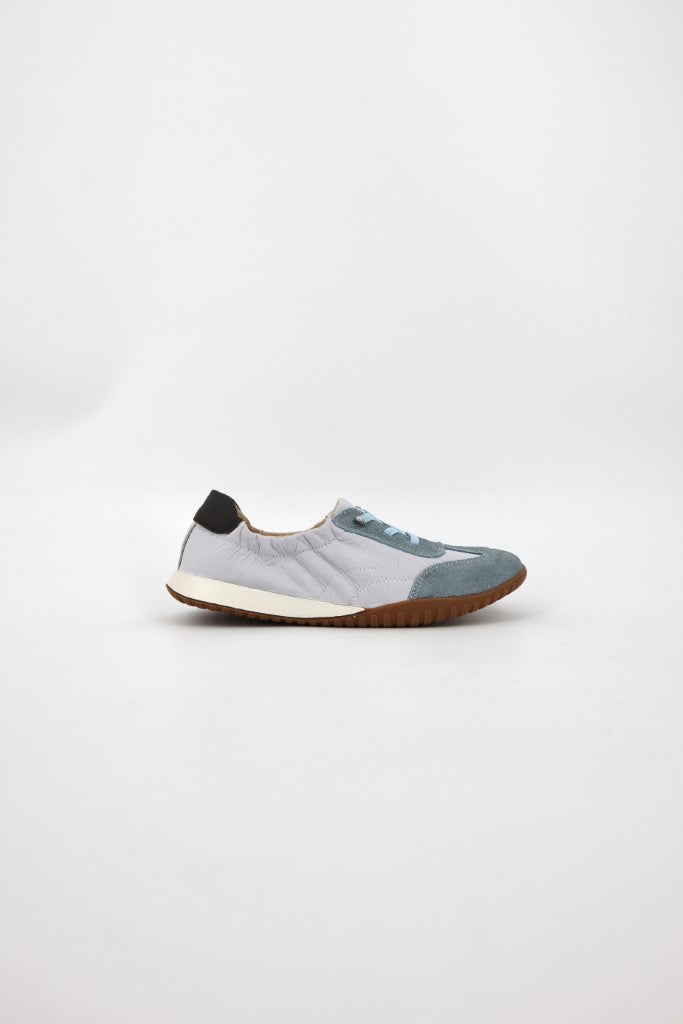 Metro Shoe in Pale Blue