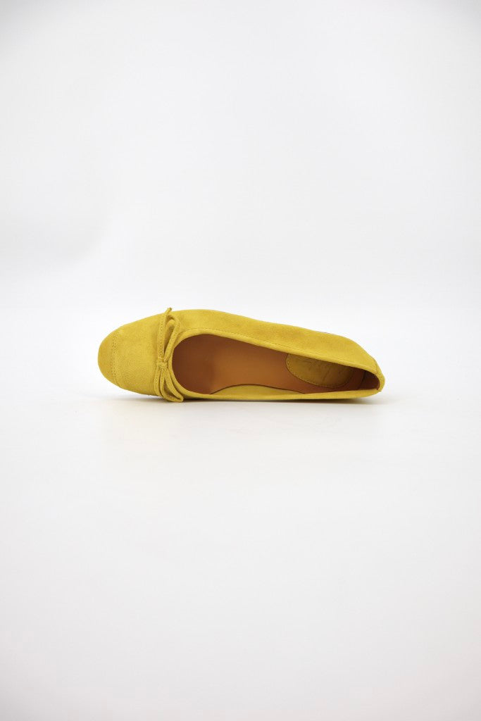 Napoli Pump in Mustard