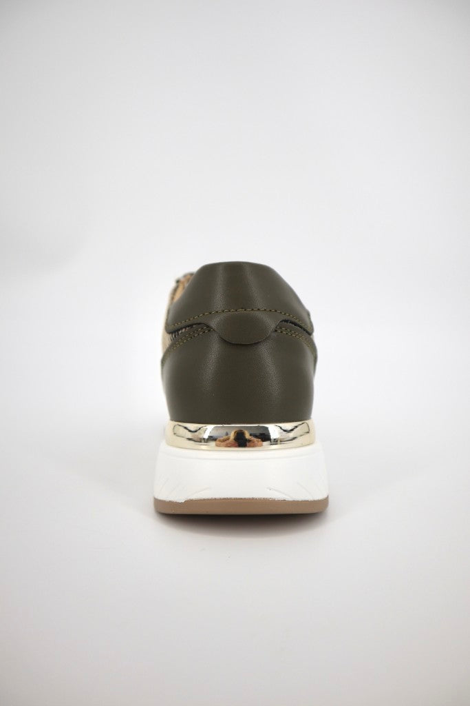 Nina Sneaker in Beige Snake