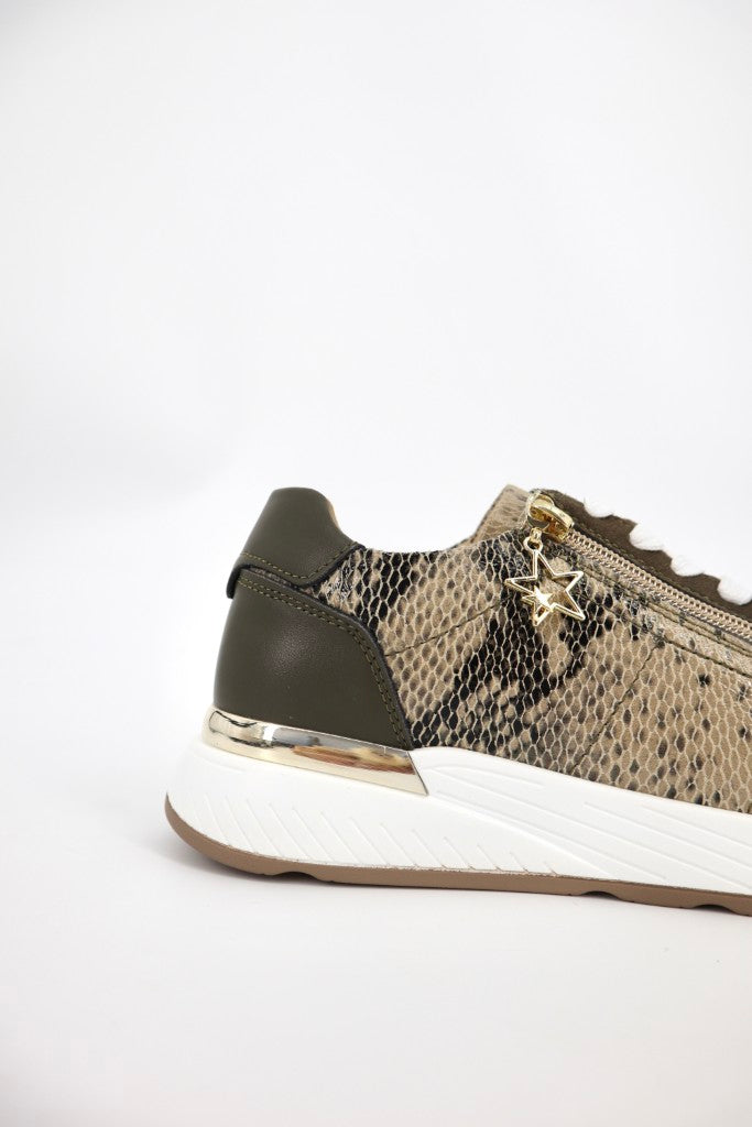 Nina Sneaker in Beige Snake