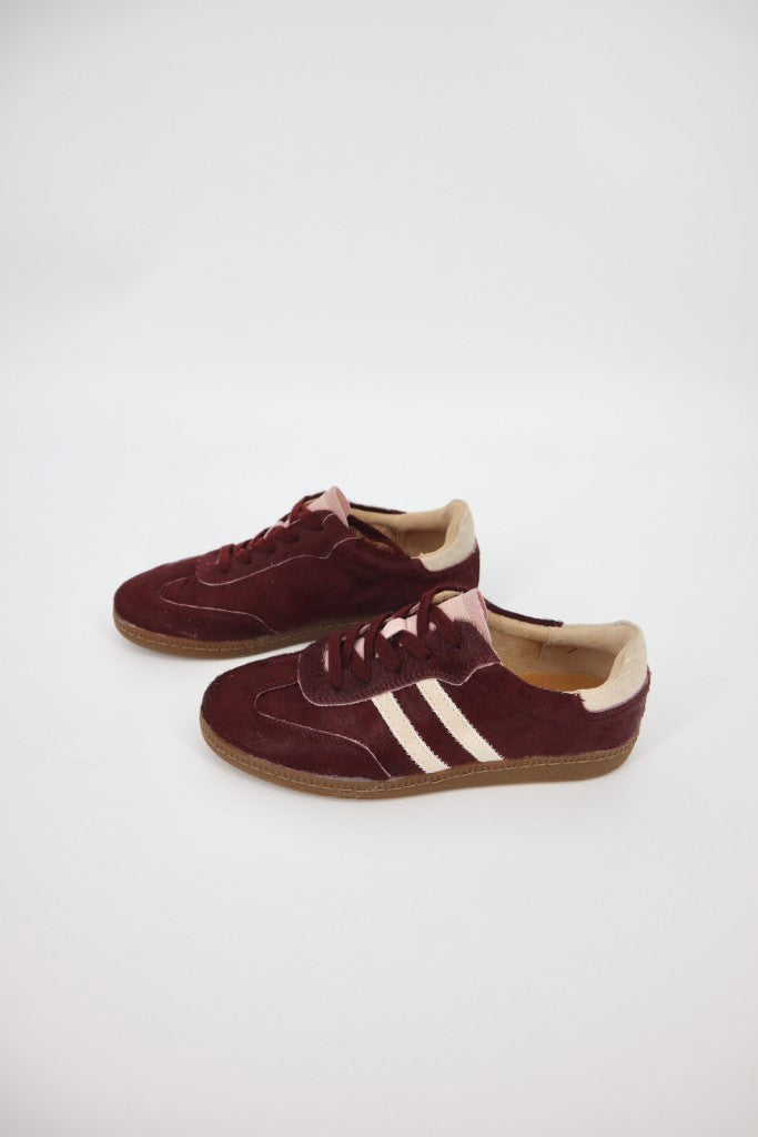 Shiloh Sneaker in Burgundy