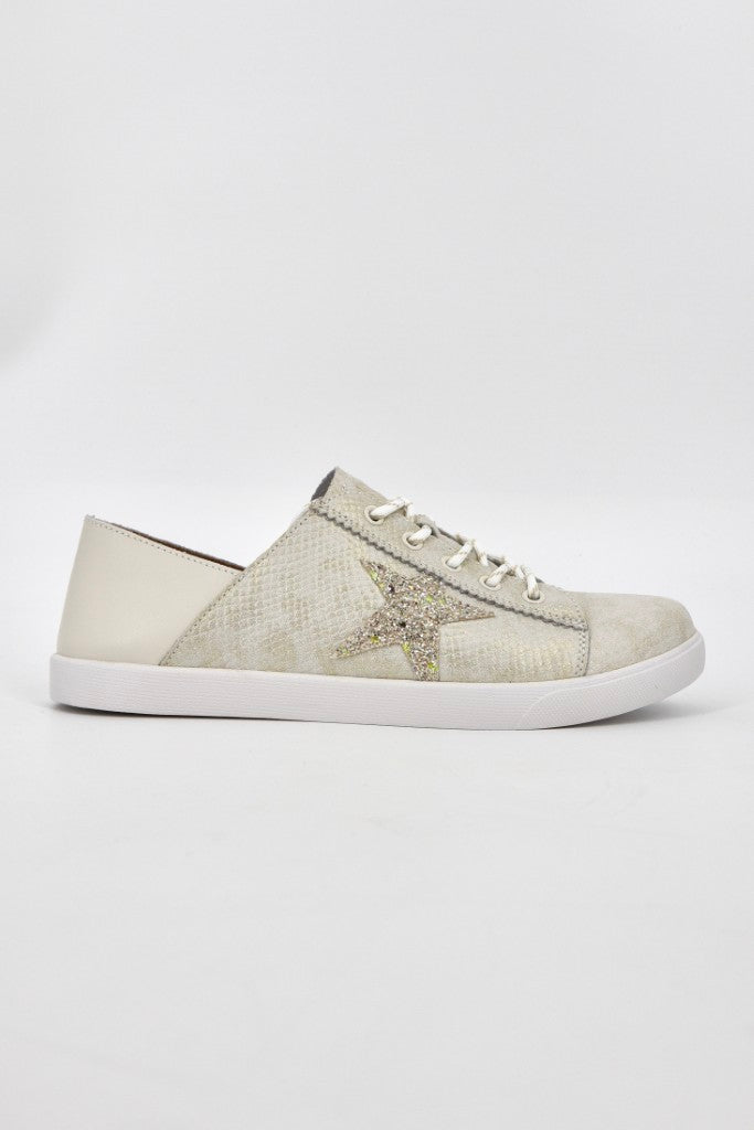 Vicki Sneaker in Gold Star
