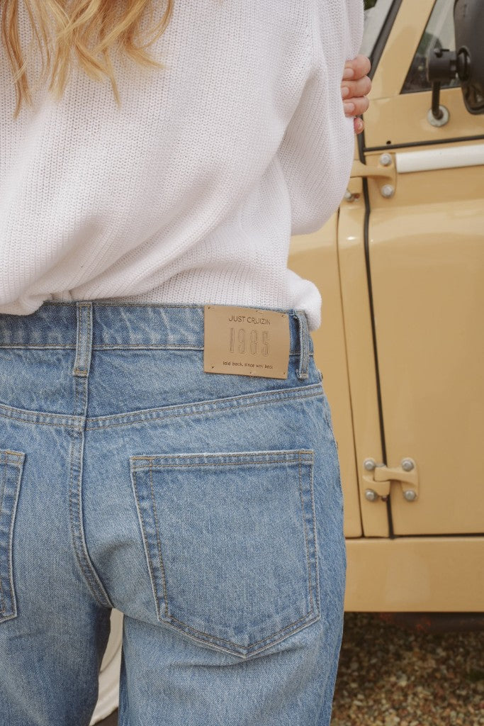 Boyfriend Jeans in Medium Wash blue