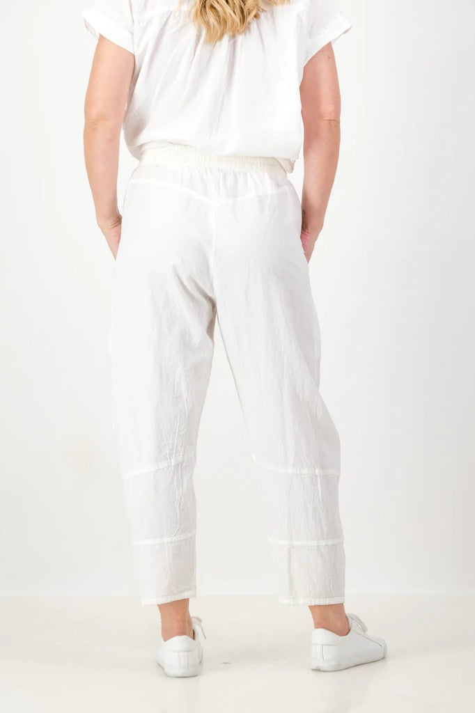 Cove Cotton Barrel Pant in White