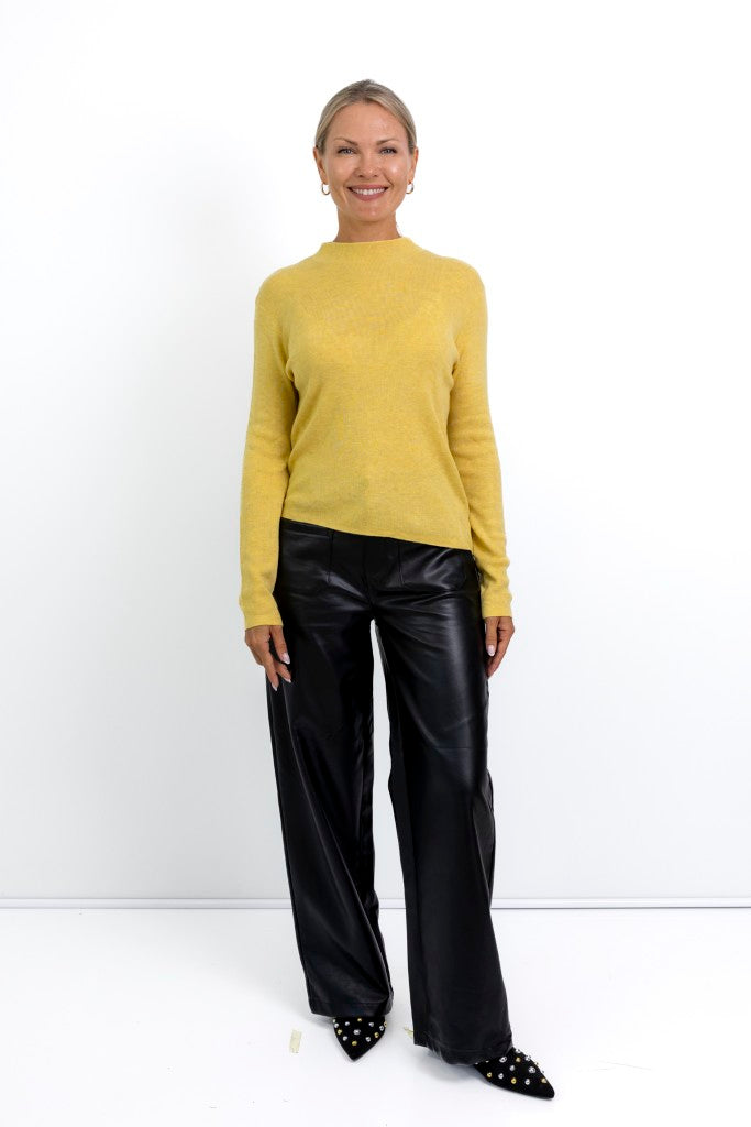 Lancaster Fine Gauge Funnel Neck in Butter