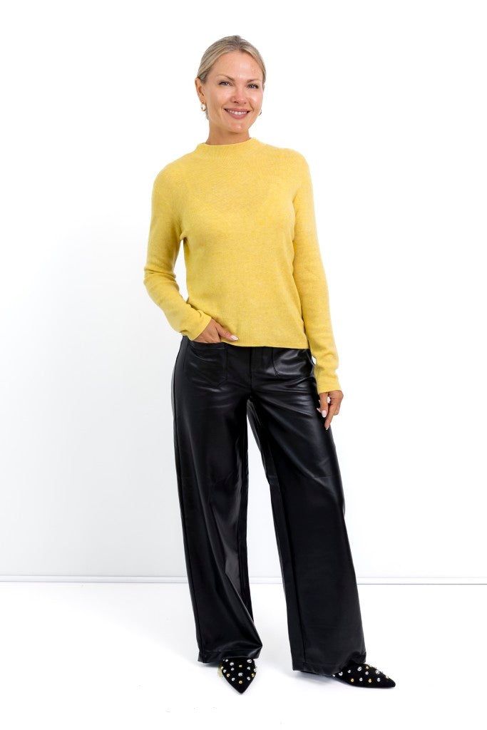 Lancaster Fine Gauge Funnel Neck in Butter