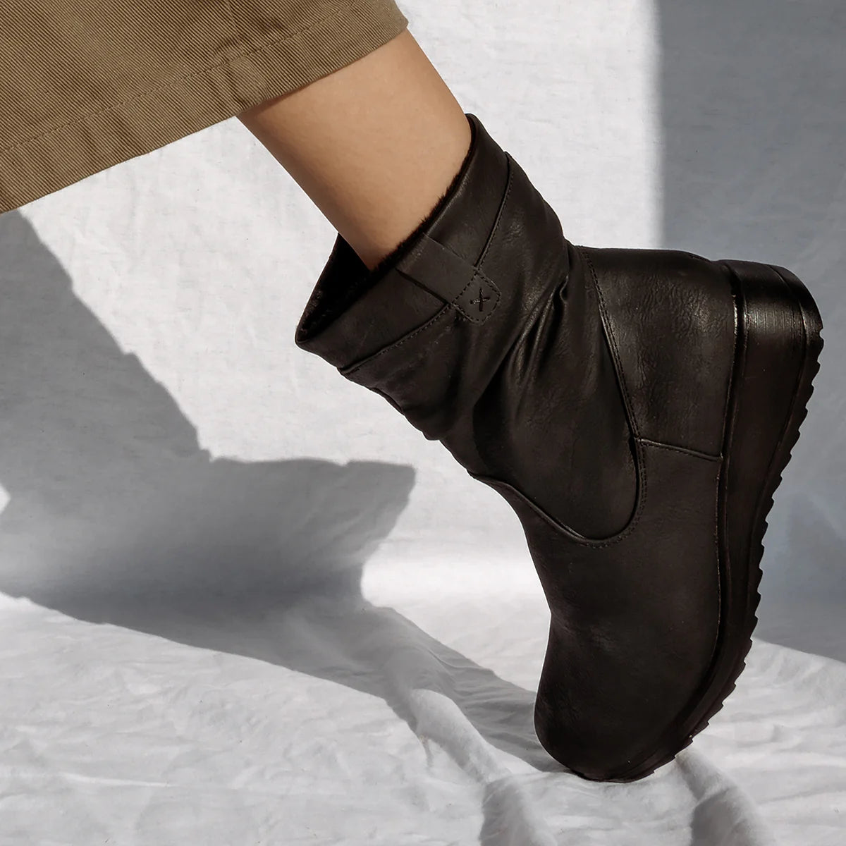 Mid-Length Fur Lined Boot in Black