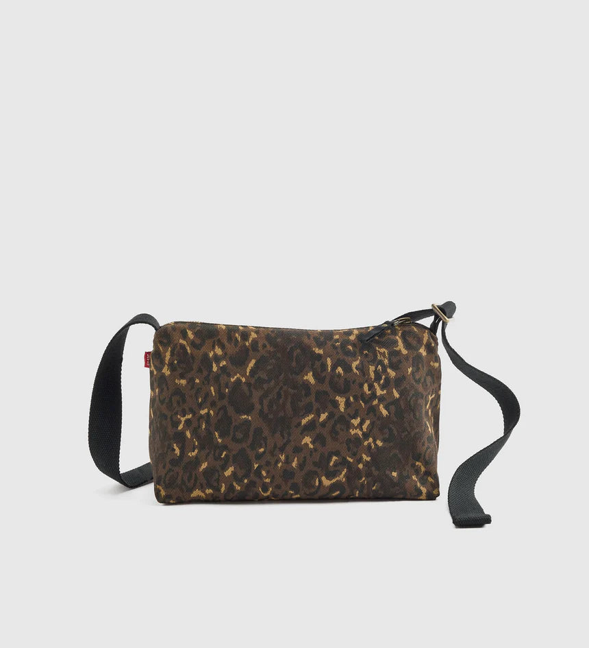 Ali Shoulder Bag in Dark Brown