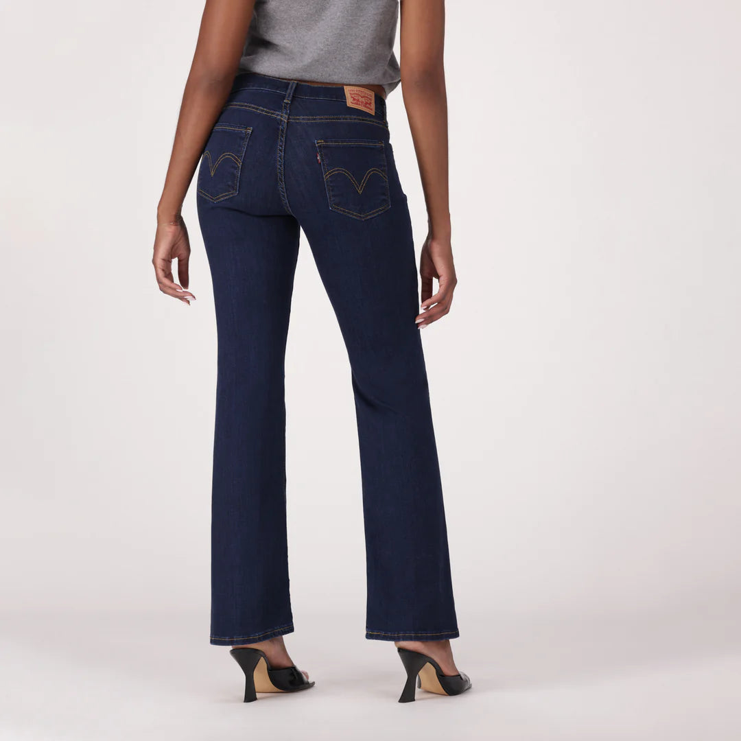 W Curvy Flare Jean in Outside The Screen