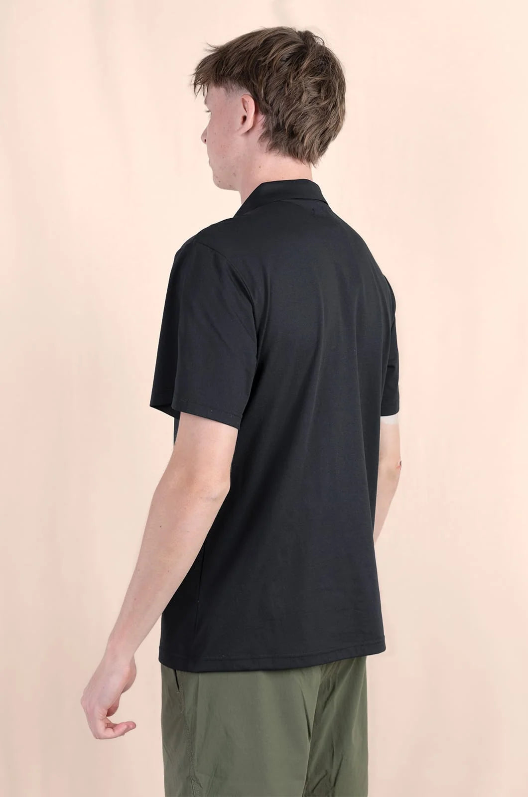 Arne Hybrid Polo in Black