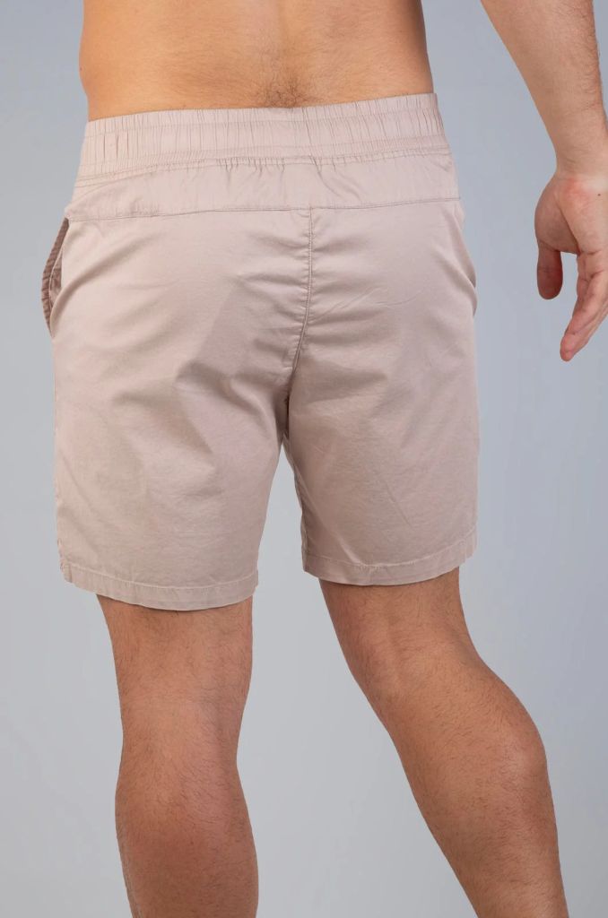 Comfort Walkshort in Simply Taupe