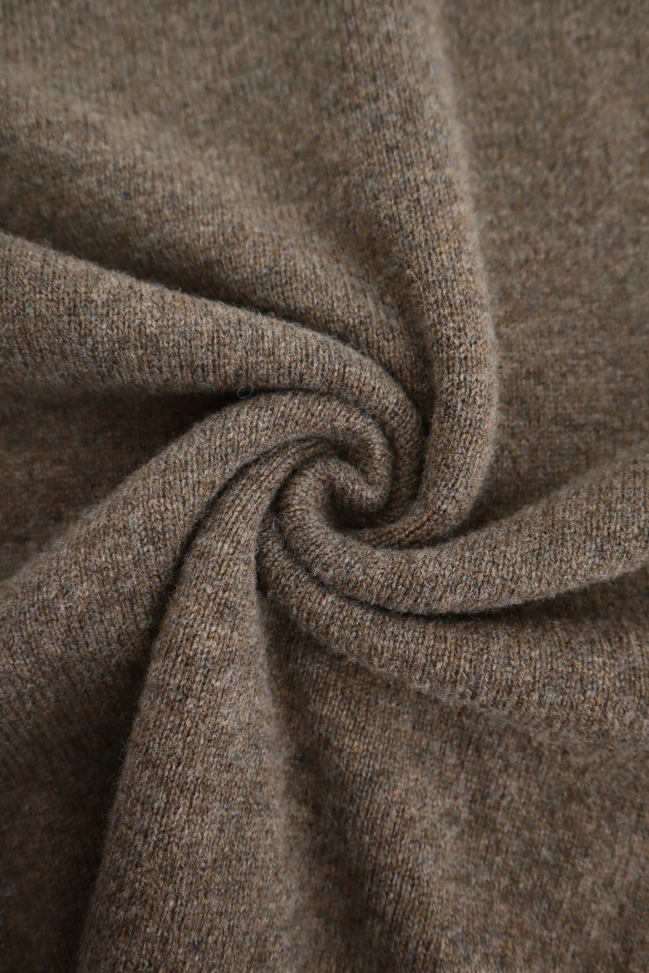 Lambswool Crewneck Sweater in Hazel Ash