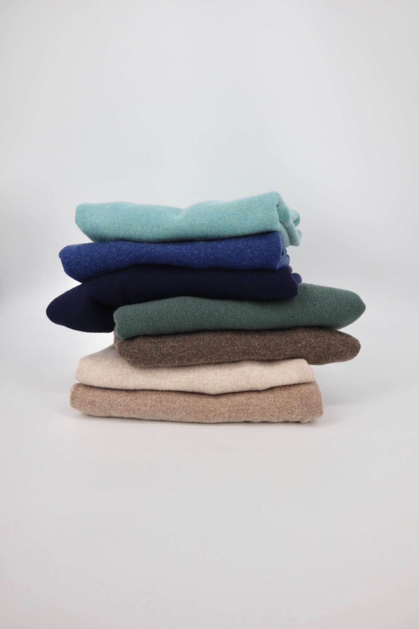 Lambswool Crewneck Sweater in Angora