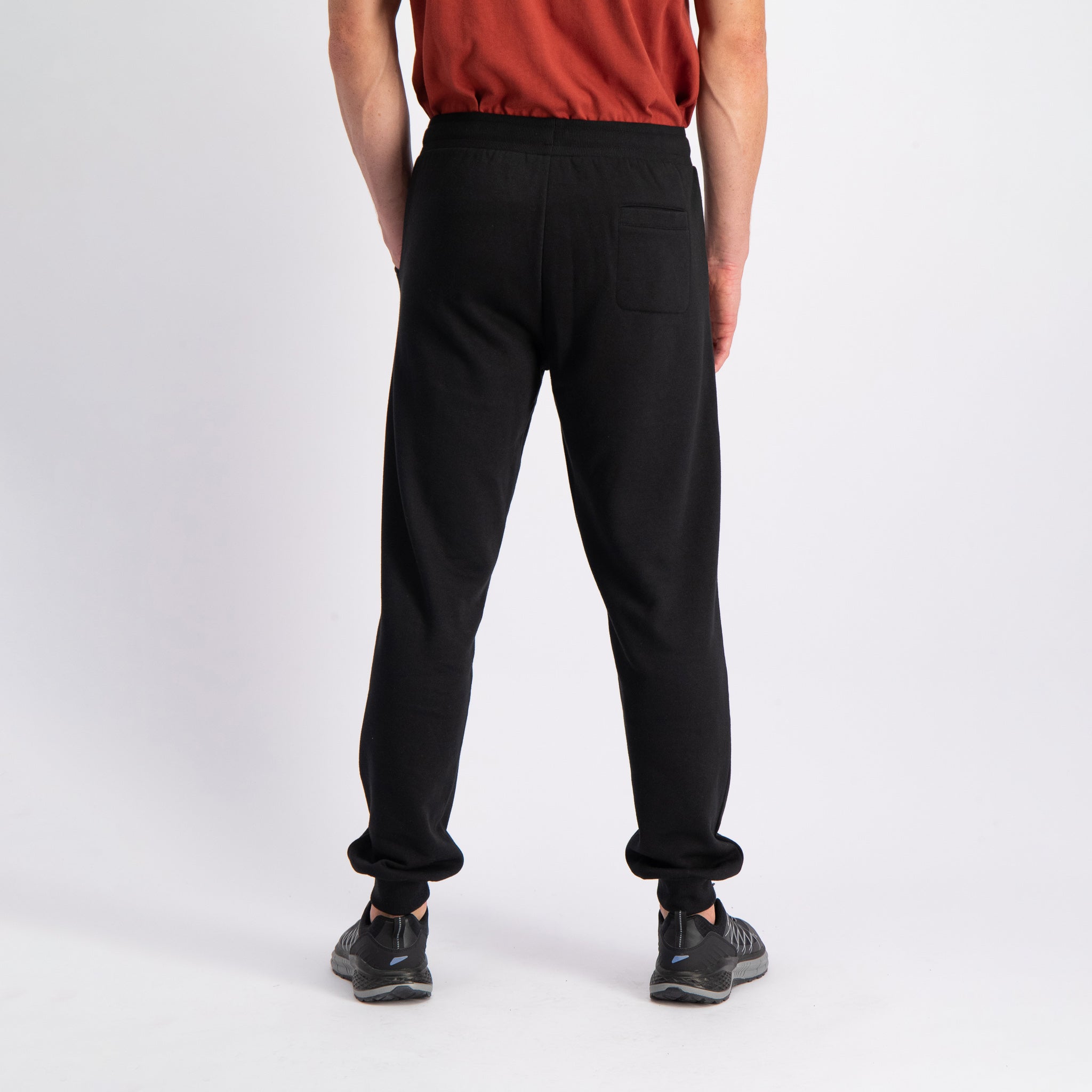 Melian Trackpants in Black