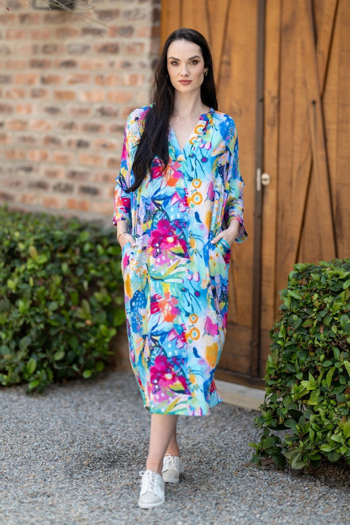V-Neck Kaftan in Peacock Splash