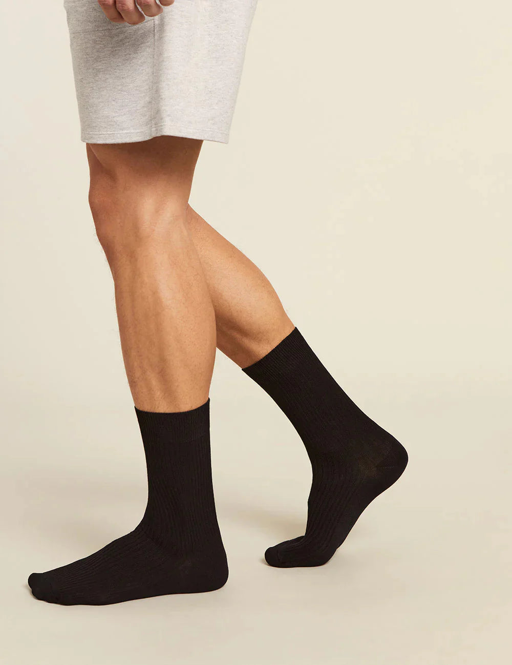 Ribbed Crew Socks in Black