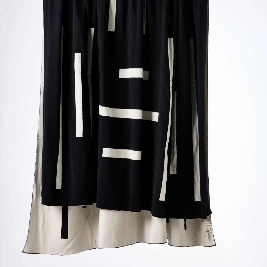 Mono Knit Reversible Cotton Throw in Linear