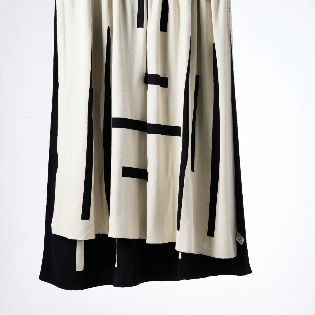 Mono Knit Reversible Cotton Throw in Linear